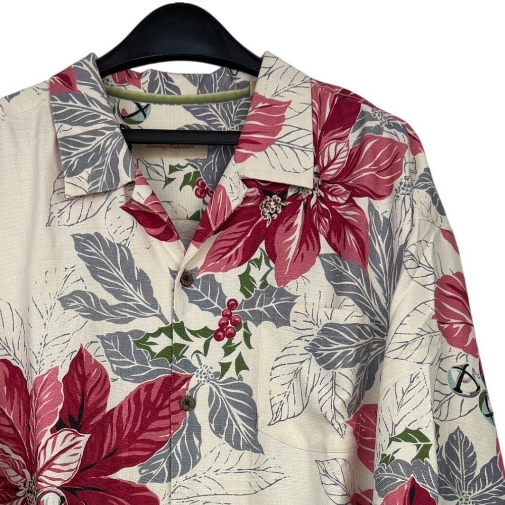 Tommy Bahama SILK Shirt Mens XXL Cream Holidays Christmas Poinsettia Surf Santa - Picture 2 of 11